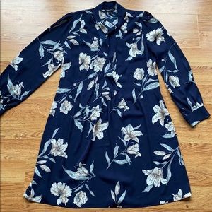 RW&Co Floral Navy Dress w Long Sleeves